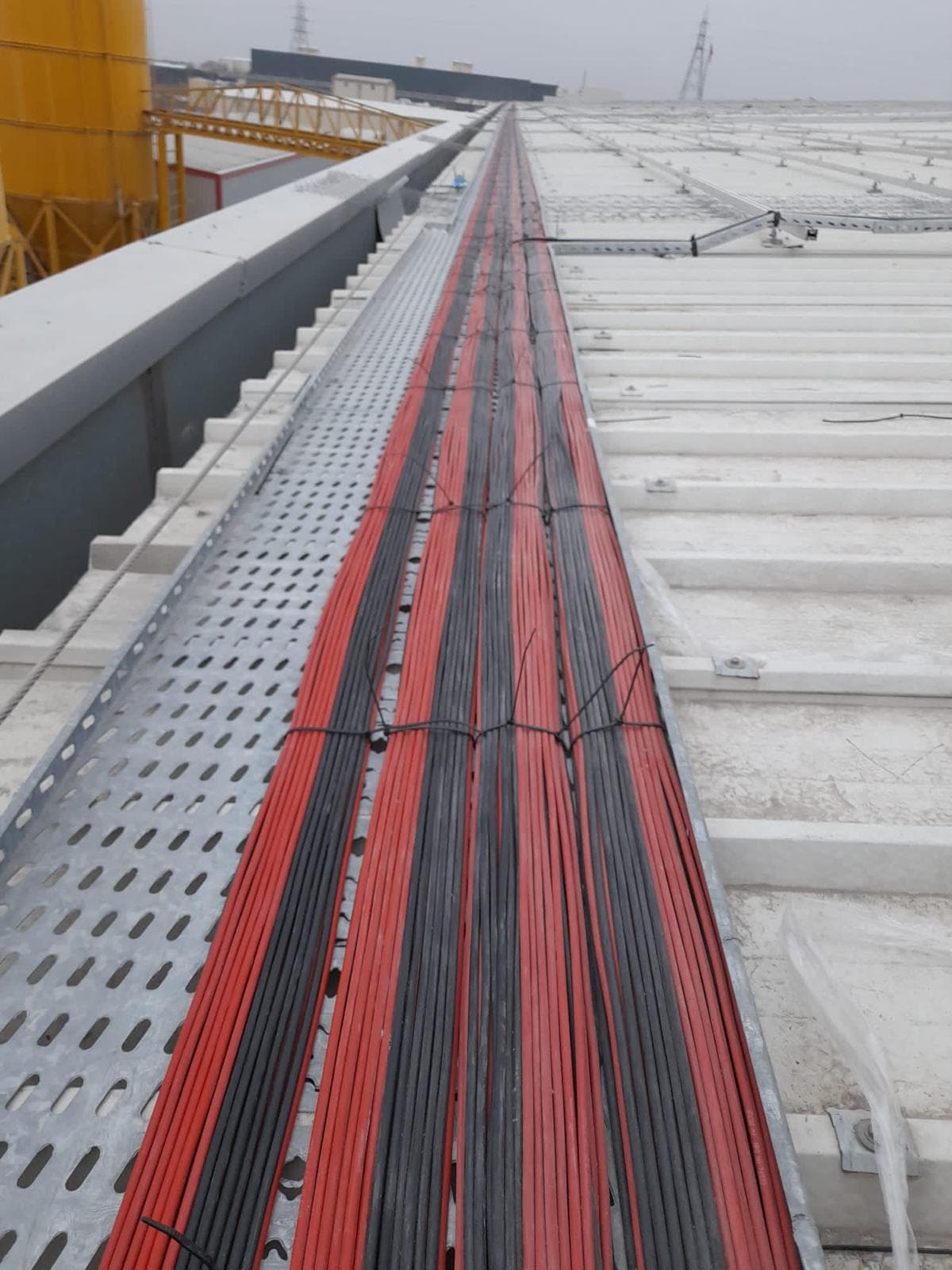 Rooftop solar DC cable tray